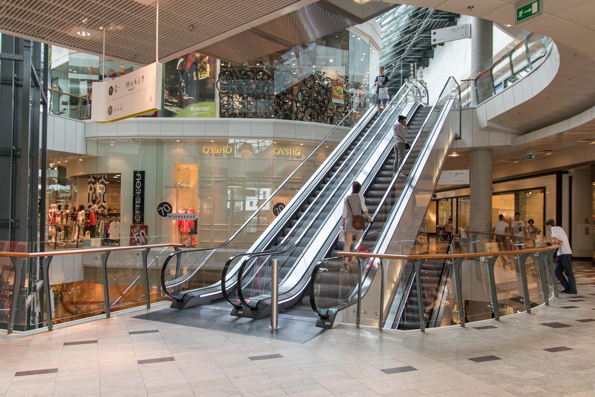 Interno di centro commerciale